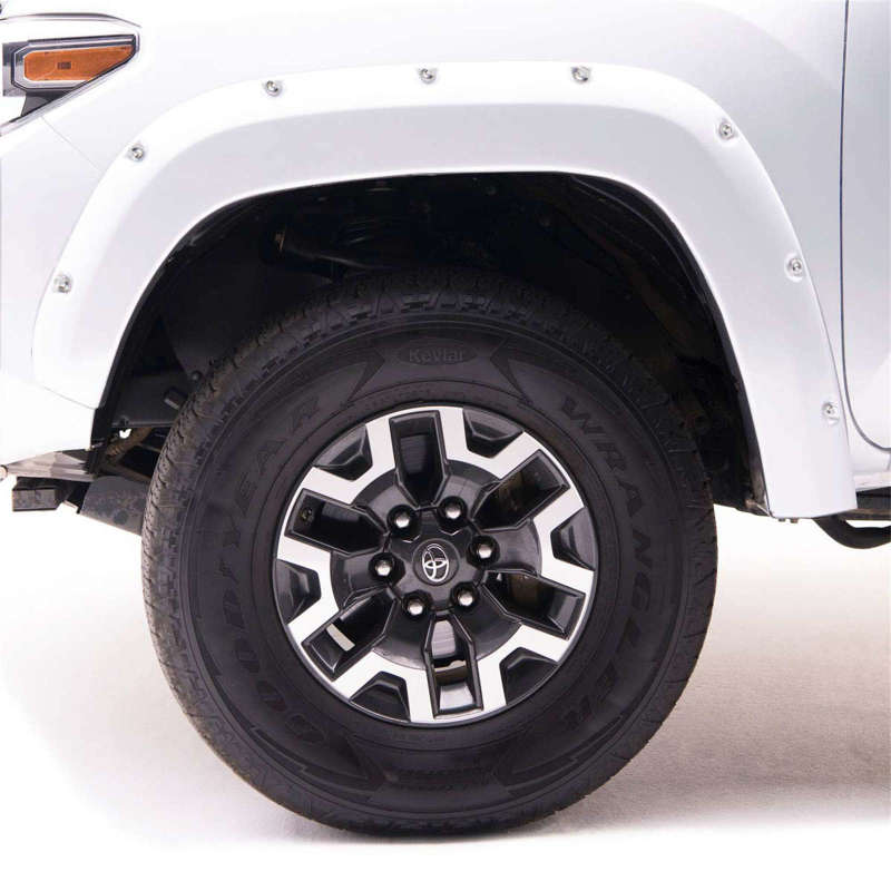 EGR 14+ Chev Silverado 6-8ft Bed Bolt-On Look Color Match Fender Flares - Set - Summit White