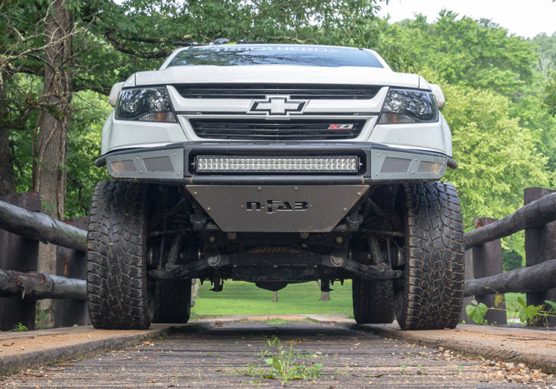 N-Fab M-RDS Front Bumper 15-17 Chevy Colorado - Tex. Black w/Silver Skid Plate