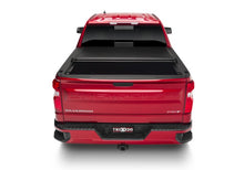 Load image into Gallery viewer, Truxedo 15-20 GMC Canyon &amp; Chevrolet Colorado 5ft Lo Pro Bed Cover