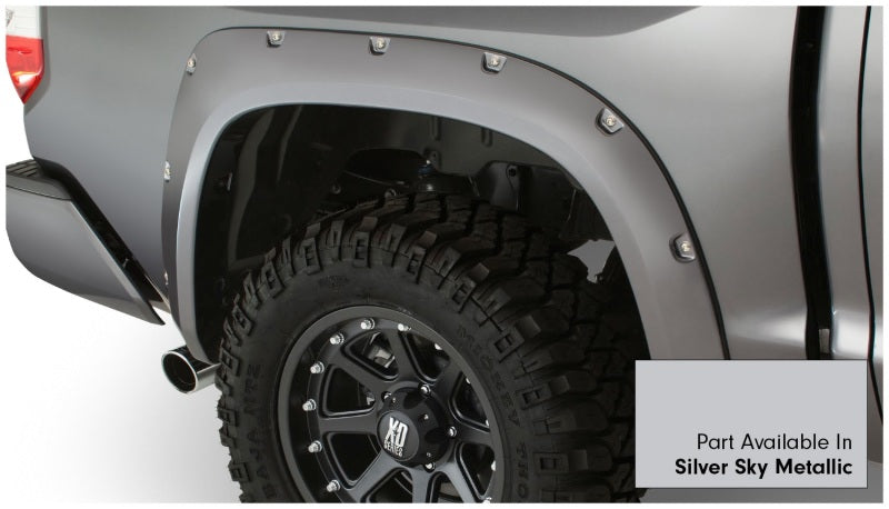 Bushwacker 16-18 Toyota Tundra Fleetside Pocket Style Flares 4pc 66.7/78.7/97.6in Bed - Silver Sky